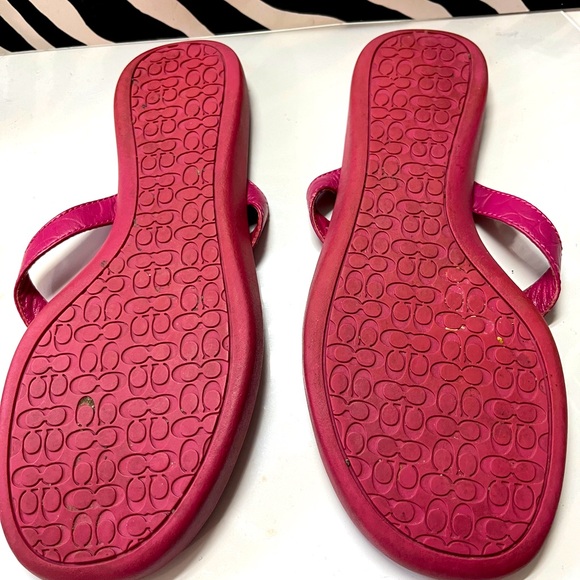 Coach Loree Pink Flip Flops Leather Size 8B - Picture 2 of 3